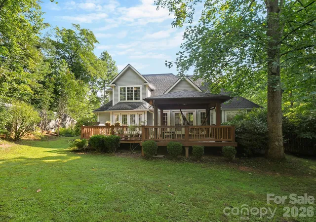 Photo 3 of Single family home for sale at 306 Golden Hawk Trl, Asheville, NC 28805 | MLS# 4413956 | Listing updated on 2026-09-26