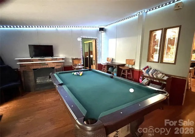 Photo 3 of Single family home for sale at 261 Warren Crk Rd, Candler, NC 28715 | MLS# 4413970 | Listing updated on 2026-09-30
