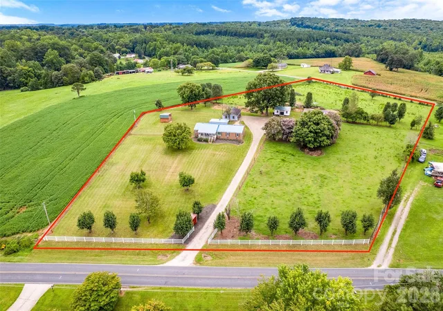1st image of 433 Mock Mill Rd, Statesville, NC 28677 | MLS# 4413979