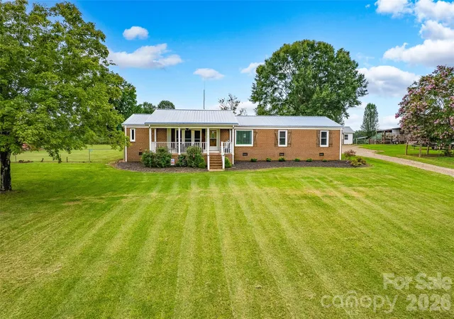 3rd image of 433 Mock Mill Rd, Statesville, NC 28677 | MLS# 4413979