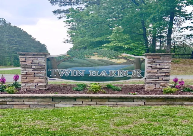 Photo 47 of Single family home for sale at 118 Lake Tillery Trl, Mount Gilead, NC 27306 | MLS# 4414017 | Listing updated on 2026-08-26