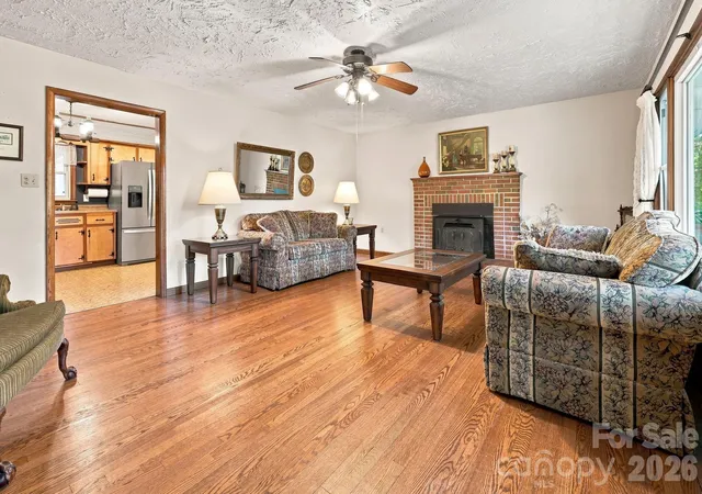 4th image of 28 R And K Dr, Waynesville, NC 28786 | MLS# 4414029