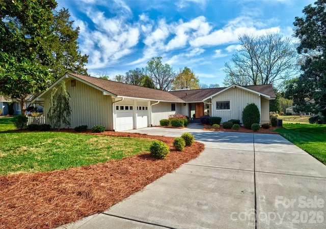1st image of 27 Apple Orchard Ln, Clover, SC 29710 | MLS# 4414033