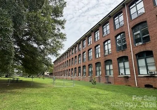 Photo 32 of Condo for sale at 201 S Hoskins Rd #318, Charlotte, NC 28208 | MLS# 4414035 | Listing updated on 2026-08-17