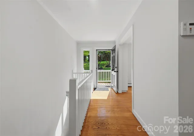 Photo 4 of Single family home for sale at 401 S E End Ave, Statesville, NC 28677 | MLS# 4414039 | Listing updated on 2026-08-15