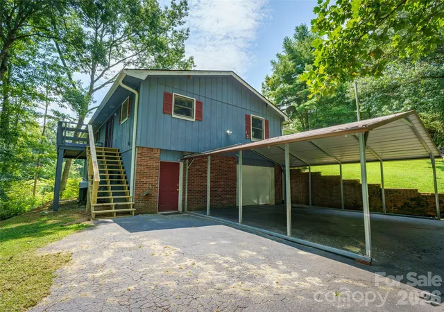 Photo 2 of Single family home for sale at 122 Mccall Rd, Pisgah Forest, NC 28768 | MLS# 4414055 | Listing updated on 2026-08-28