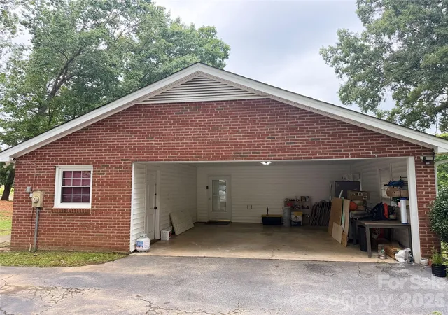 3rd image of 1110 Oak Hill Dr, Monroe, NC 28112 | MLS# 4414059