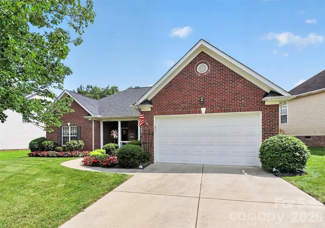 1st image of 8413 Suttonview Dr, Charlotte, NC 28269 | MLS# 4414065
