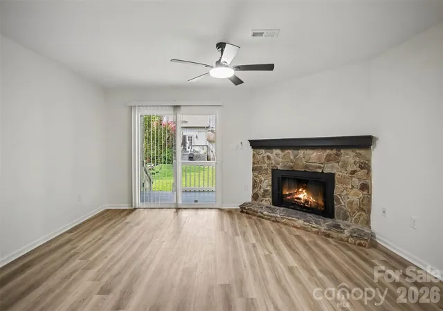 3rd image of 100 Willow Run Dr #33, Gastonia, NC 28056 | MLS# 4414074