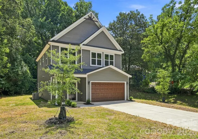 2nd image of 5016 Hoover Dr, Charlotte, NC 28269 | MLS# 4414075