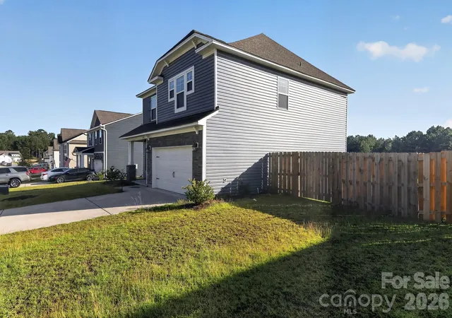 Photo 4 of Single family home for sale at 250 Roundup Trl, Prosperity, SC 29127 | MLS# 4414079 | Listing updated on 2026-08-13