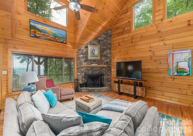 5th image of 332 Gadohi Trl, Maggie Valley, NC 28751 | MLS# 4414080