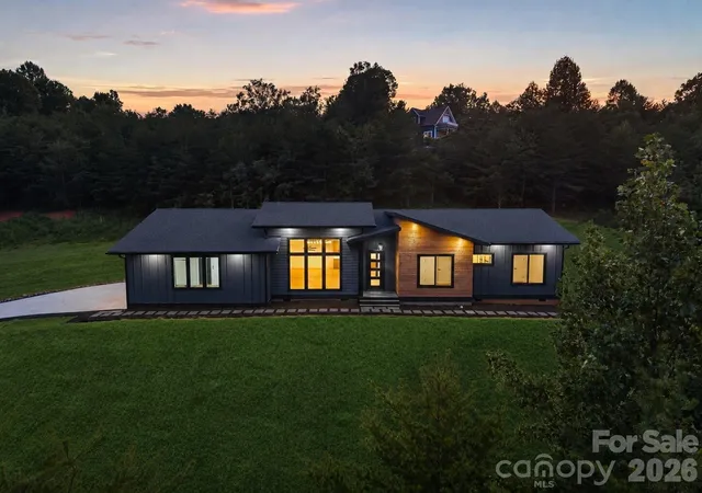 1st image of 7 Spicebush Ln, Weaverville, NC 28787 | MLS# 4414124