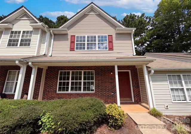Photo 1 of Townhouse for sale at 4165 Birch Leaf Ct, Charlotte, NC 28215 | MLS# 4414130 | Listing updated on 2026-10-09