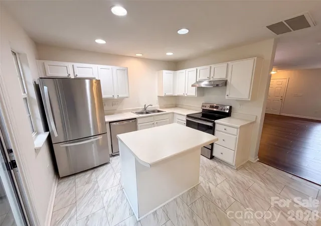 2nd image of 4165 Birch Leaf Ct, Charlotte, NC 28215 | MLS# 4414130
