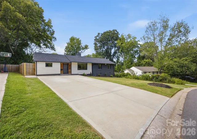 5th image of 615 Manhasset Rd, Charlotte, NC 28209 | MLS# 4414144