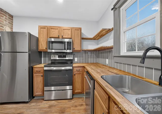 3rd image of 2318 32Nd St Ne, Hickory, NC 28601 | MLS# 4414156