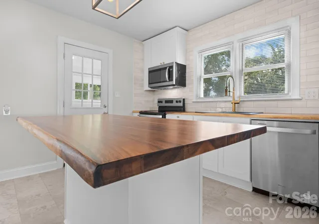 2nd image of 12 Ruth Ave, Newton, NC 28658 | MLS# 4414166
