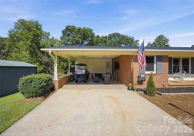 3rd image of 1002 Brookhaven Dr, Shelby, NC 28152 | MLS# 4414168