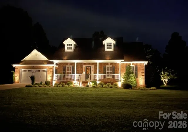 Photo 3 of Single family home for sale at 2928 Palmer Dr Ne, Conover, NC 28613 | MLS# 4414179 | Listing updated on 2026-10-03
