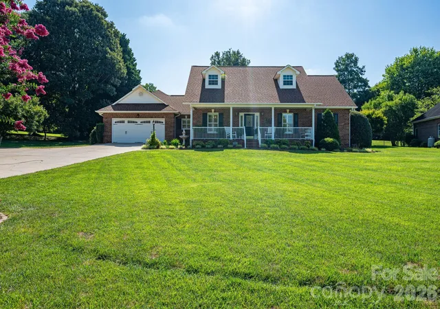 3rd image of 2928 Palmer Dr Ne, Conover, NC 28613 | MLS# 4414179