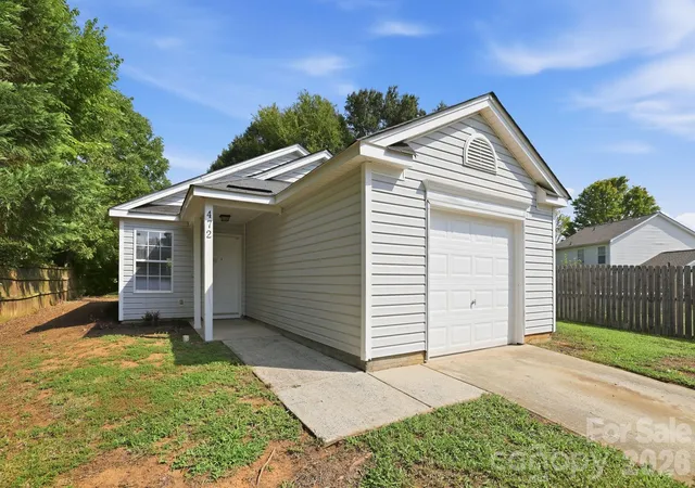 Photo 3 of Single family home for sale at 472 1st Turn Ct, Concord, NC 28025 | MLS# 4414186 | Listing updated on 2026-08-25