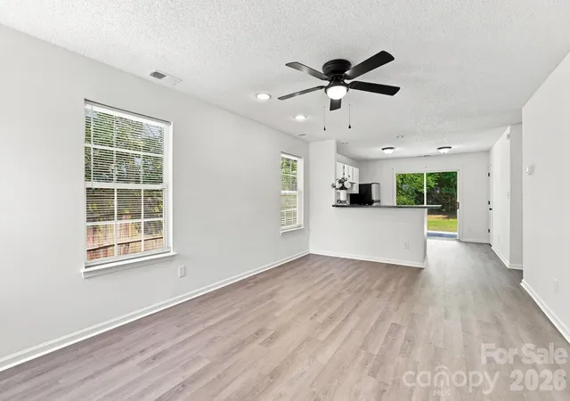 Photo 4 of Single family home for sale at 472 1st Turn Ct, Concord, NC 28025 | MLS# 4414186 | Listing updated on 2026-08-25