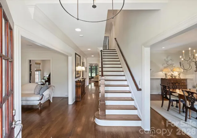 3rd image of 309 Hempstead Pl, Charlotte, NC 28207 | MLS# 4414196