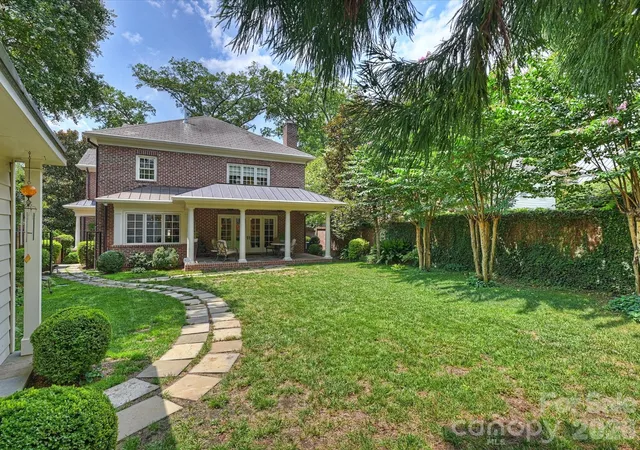 48th image of 309 Hempstead Pl, Charlotte, NC 28207 | MLS# 4414196
