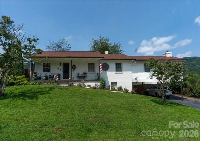 Single family home for sale at 130 Beaverdam Hts Dr, Canton, NC 28716 | MLS# 4414210 | Listing updated on 2026-09-19