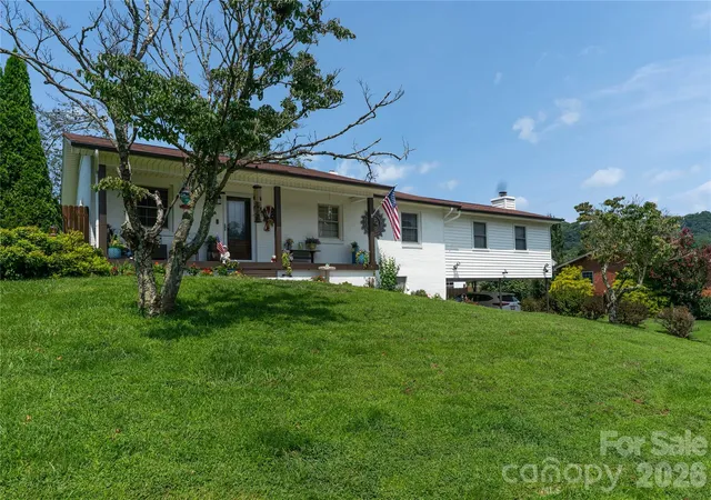 2nd image of 130 Beaverdam Heights Dr, Canton, NC 28716 | MLS# 4414210