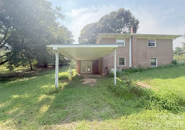 Photo 2 of Single family home for sale at 2406 Dale St, Kannapolis, NC | MLS# 4414217 | Listing updated on 2026-08-24