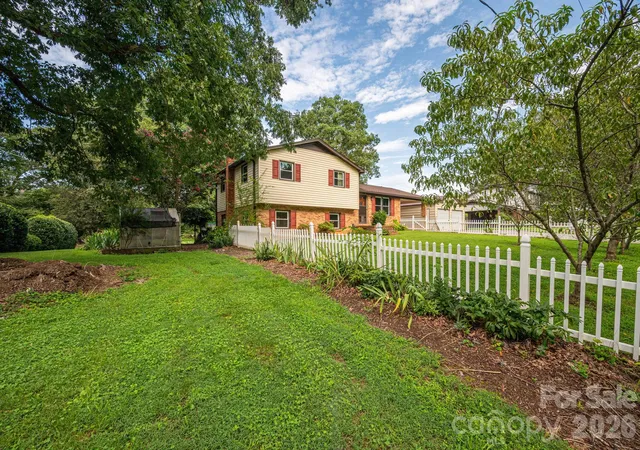 Photo 1 of Single family home for sale at 1369 Chancellor Dr, Claremont, NC 28610 | MLS# 4414231 | Listing updated on 2026-10-27