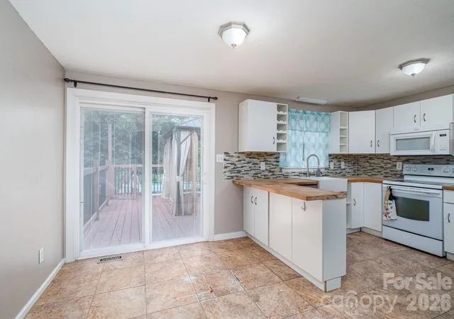 Photo 4 of Single family home for sale at 1369 Chancellor Dr, Claremont, NC 28610 | MLS# 4414231 | Listing updated on 2026-09-26