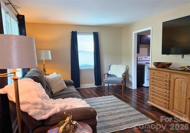 Photo 2 of Single family home for sale at 1801 Purser Dr, Charlotte, NC 28215 | MLS# 4414235 | Listing updated on 2026-09-08