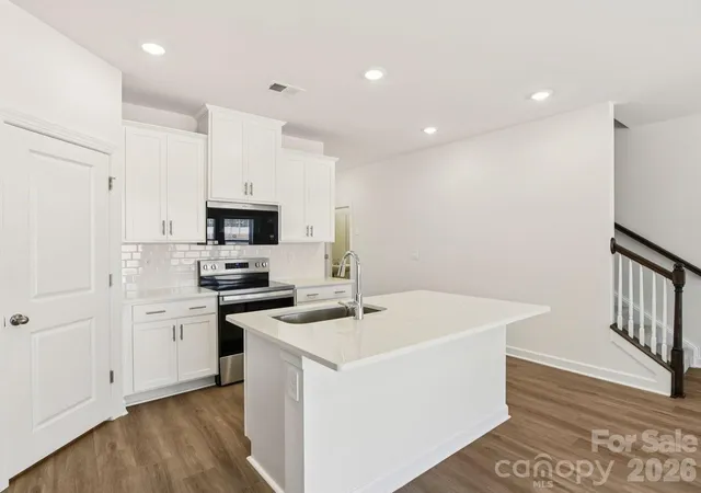 2nd image of 4230 Murk Ln, Charlotte, NC 28213 | MLS# 4414245