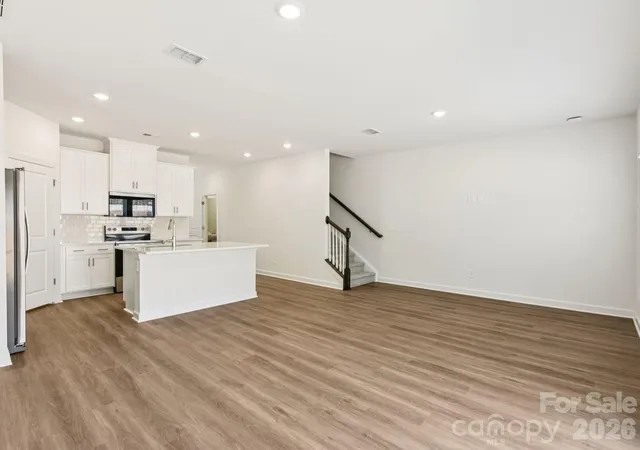 Photo 3 of Townhouse for sale at 4230 Murk Ln, Charlotte, NC 28213 | MLS# 4414245 | Listing updated on 2026-10-01