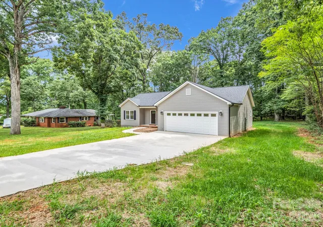 3rd image of 190 Forest Hill Dr, Forest City, NC 28043 | MLS# 4414263