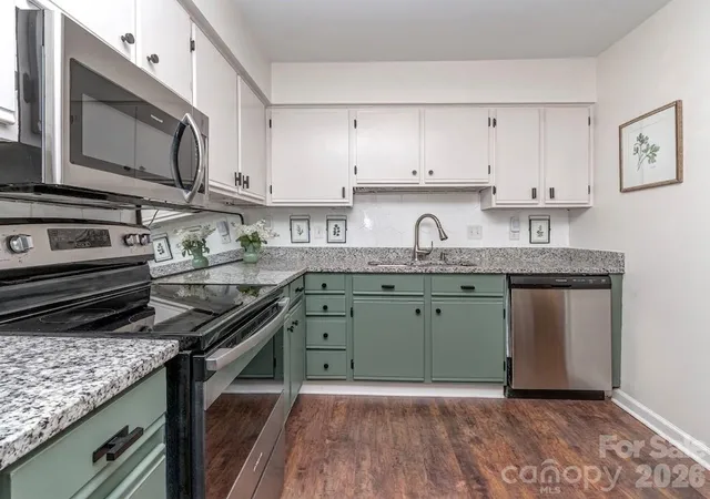 4th image of 1052 Churchill Downs Ct #C, Charlotte, NC 28211 | MLS# 4414268