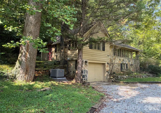 Photo 2 of Sale Pending at 459 Warrior Dr, Tryon, NC 28782 | MLS# 4414270 | Listing updated on 2026-10-13