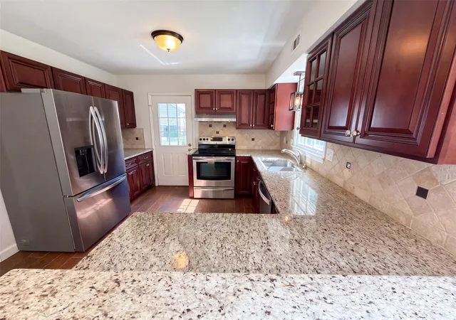 2nd image of 8909 Danson Dr, Charlotte, NC 28277 | MLS# 4414272