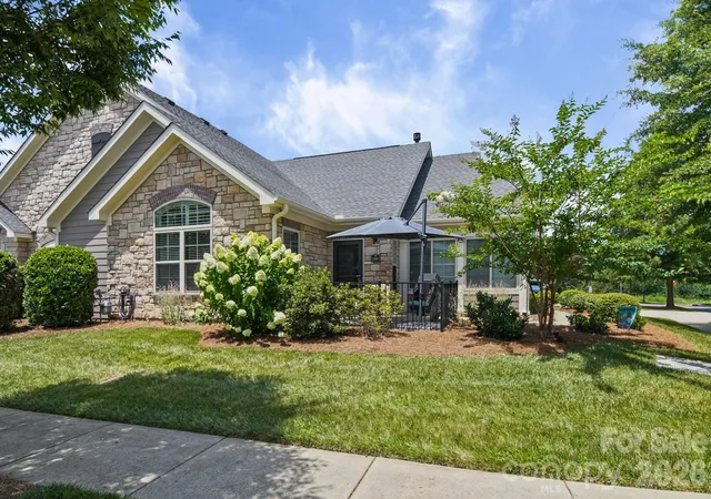 Townhouse for sale at 2307 Villa Oaks Ct, Gastonia, NC 28054 | MLS# 4414288