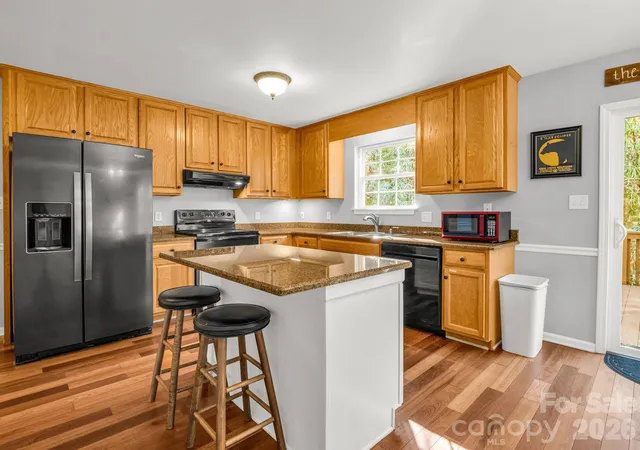 Photo 3 of Single family home for sale at 108 Nuthatch Tr, Brevard, NC 28712 | MLS# 4414298 | Listing updated on 2026-08-18