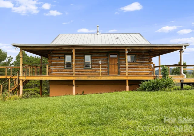 Photo 1 of Single family home for sale at 194 Cabin Holw Dr, Marshall, NC 28753 | MLS# 4414308 | Listing updated on 2026-09-02