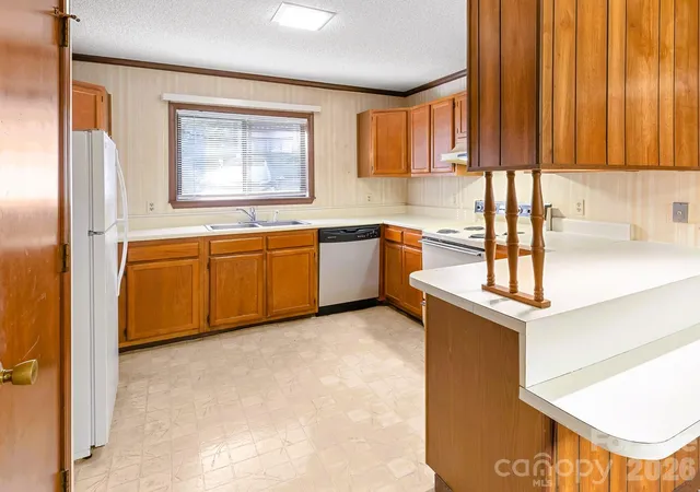Photo 4 of Condo for sale at 33 Lake Dr #G-1, Laurel Park, NC 28739 | MLS# 4414312 | Listing updated on 2026-09-04
