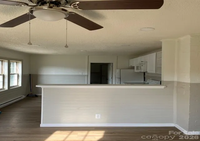 Listing Photo 4 - Condo for sale in building located at 723 Hunt St, Statesville, NC 28677