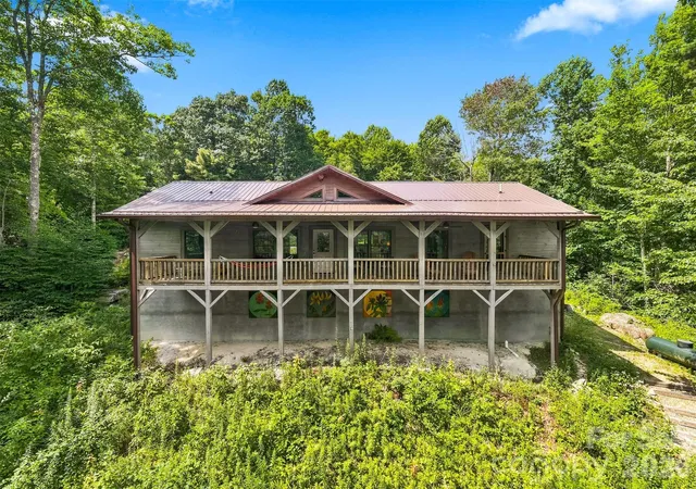 Photo 3 of Single family home for sale at 7753 Parks Mountain Dr, Newland, NC 28657 | MLS# 4414344 | Listing updated on 2026-09-23