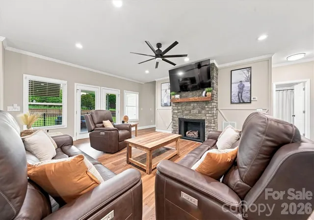 Photo 4 of Single family home for sale at 34 Colts Neck Ln, Taylorsville, NC 28681 | MLS# 4414352 | Listing updated on 2026-08-25