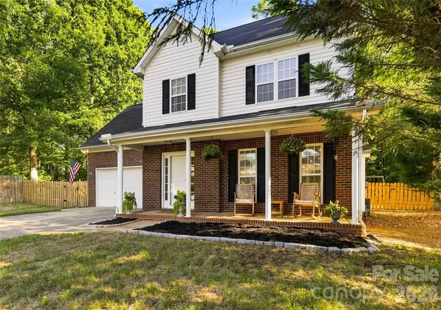Photo 3 of Sale Pending at 4408 Chatterleigh Dr, Monroe, NC 28110 | MLS# 4414363 | Listing updated on 2026-08-21
