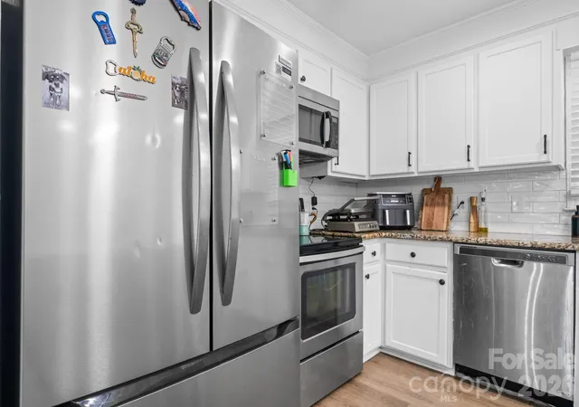 2nd image of 1197 Zion Church Rd, Hickory, NC 28602 | MLS# 4414366